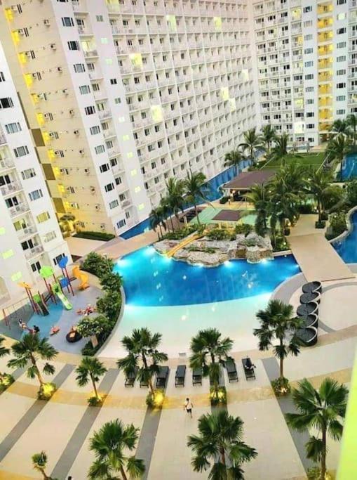 Shore 1 & 3 Residences Moa 1Br With Balcony By Darpm Manila Exterior photo