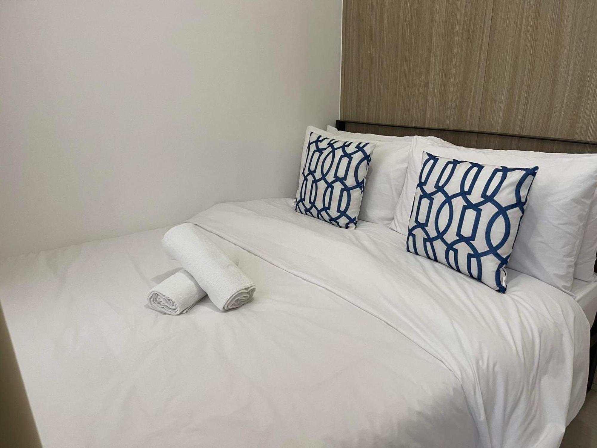 Shore 1 & 3 Residences Moa 1Br With Balcony By Darpm Manila Exterior photo