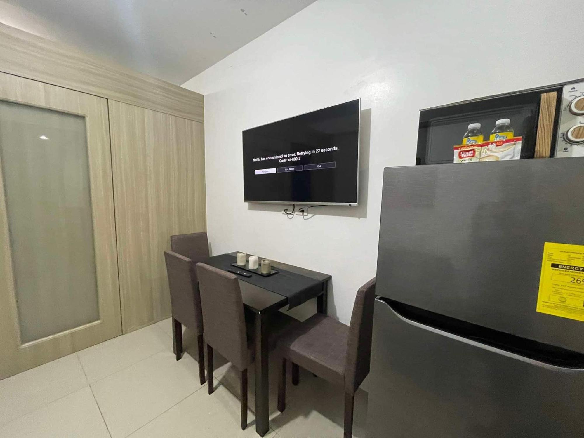 Shore 1 & 3 Residences Moa 1Br With Balcony By Darpm Manila Exterior photo
