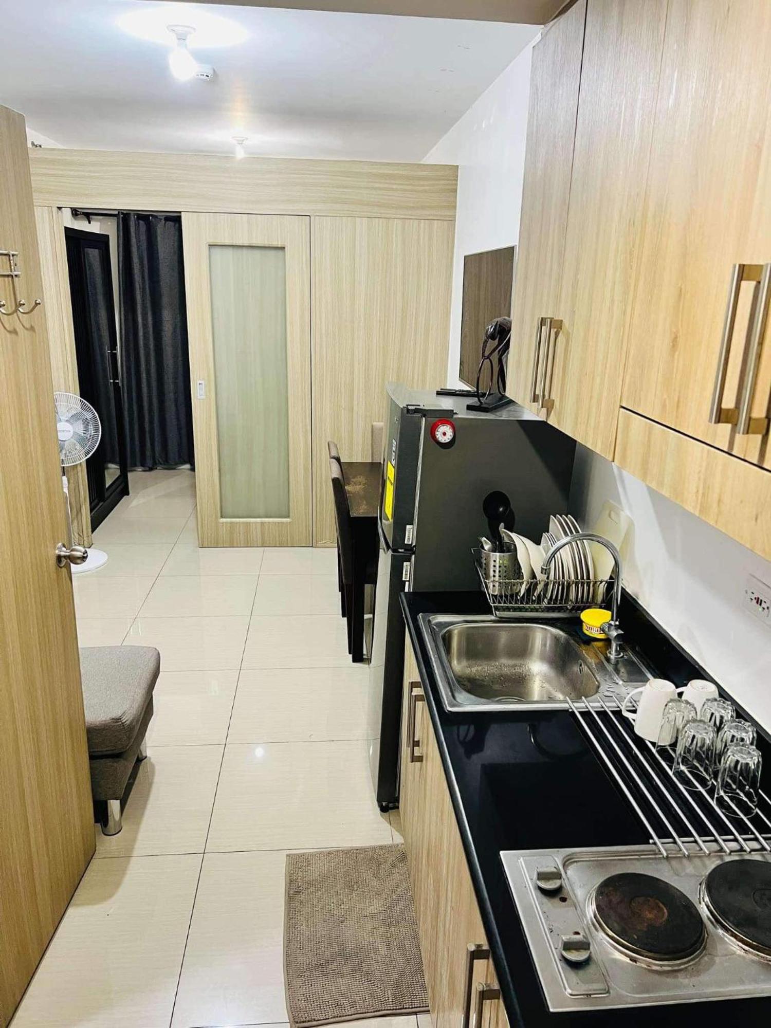 Shore 1 & 3 Residences Moa 1Br With Balcony By Darpm Manila Exterior photo