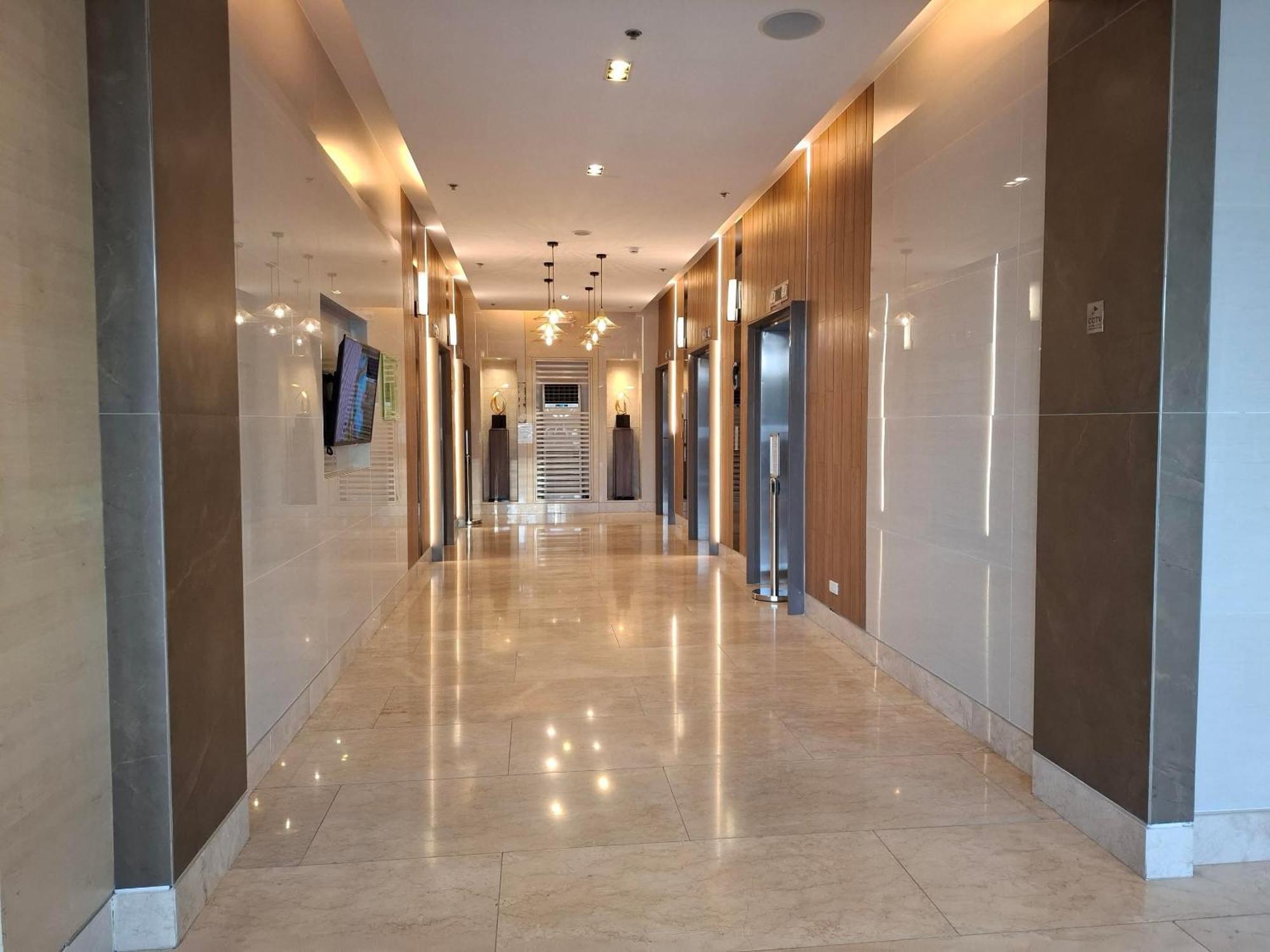 Shore 1 & 3 Residences Moa 1Br With Balcony By Darpm Manila Exterior photo